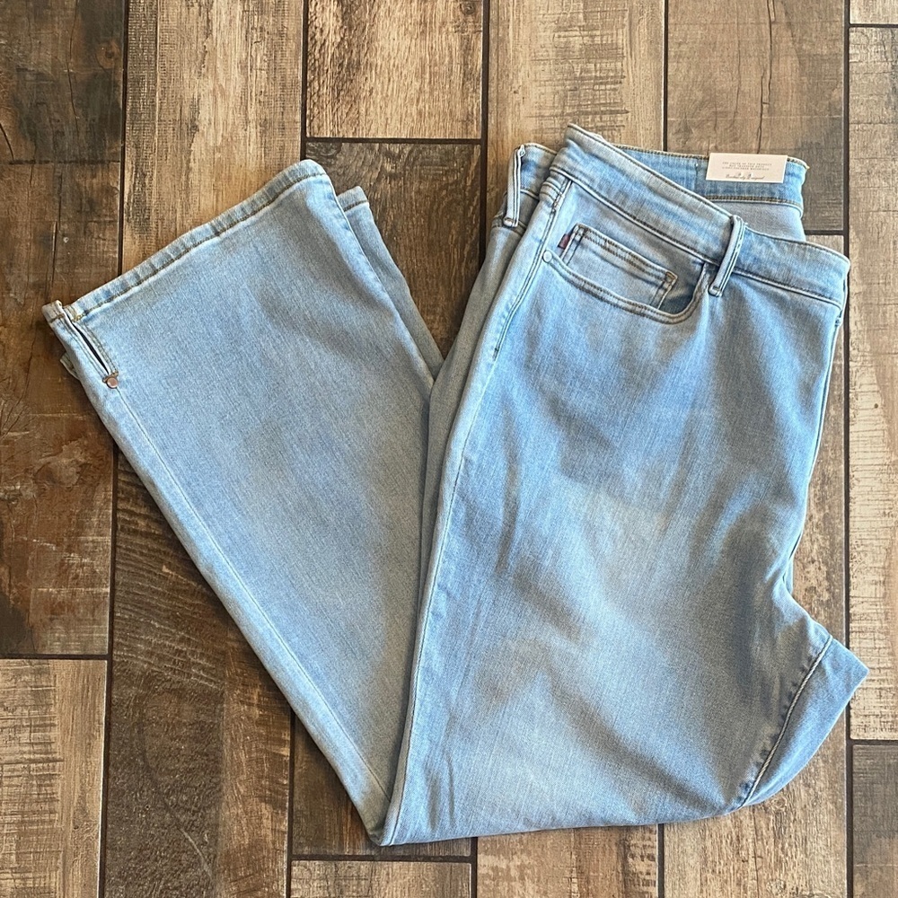 Judy Blue Bootcut Light Blue Boot Cut Leg Jeans 🆕 - Picture 3 of 12